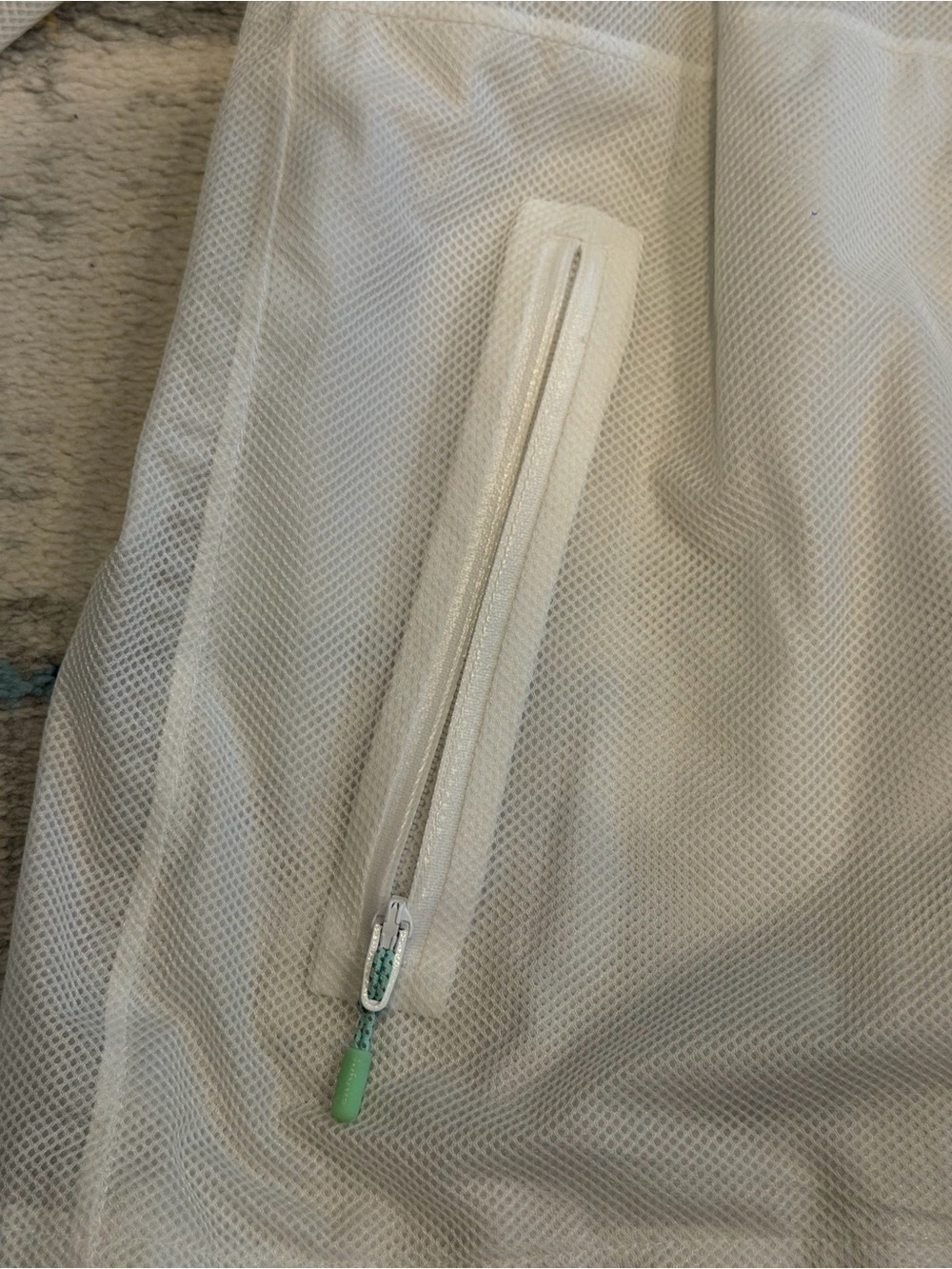 Ivivva Windbreaker - Picture 3 of 4